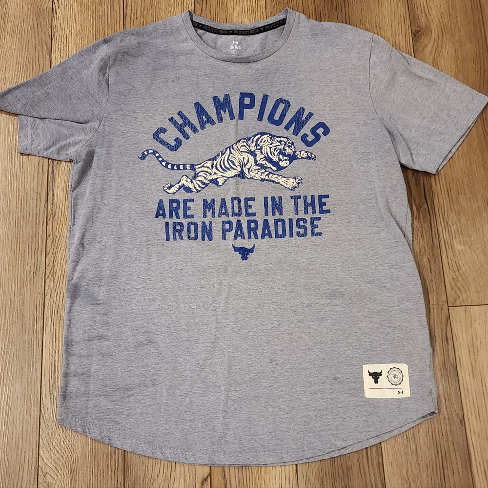 Under Armour Project Rock T-Shirt Size Large